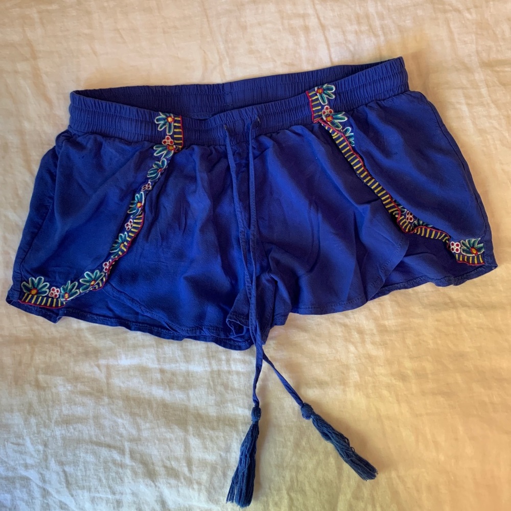 Flowy shorts